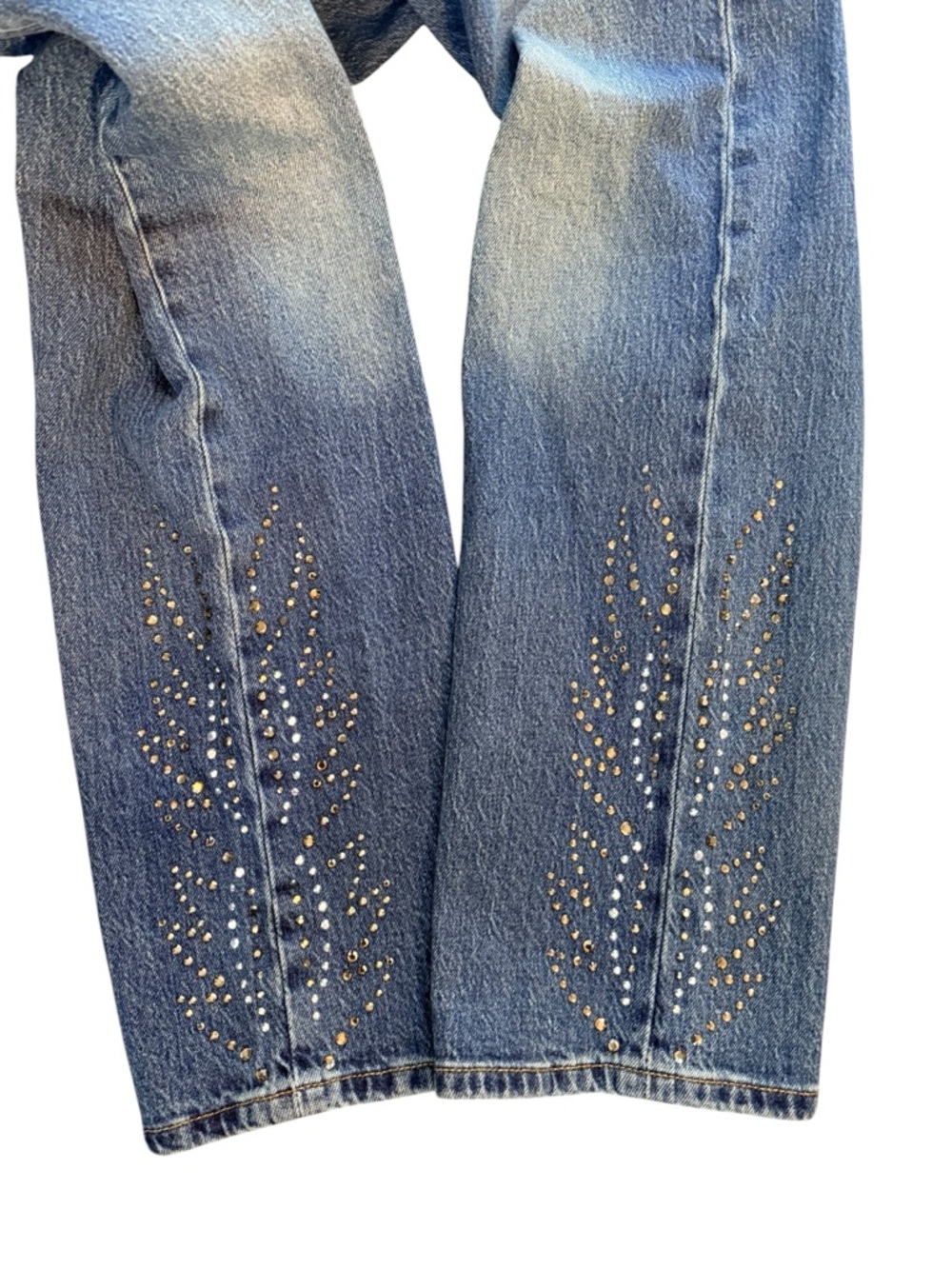 Levi’s 501 Curve Studded Jeans Size 28 Medium Wash Straight Leg Vintage Style - Picture 8 of 10